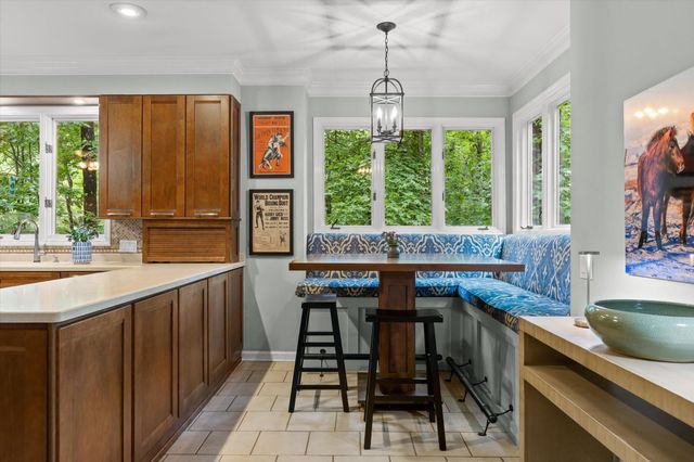 10 Pebble Lane, Signal Mountain, TN 37377