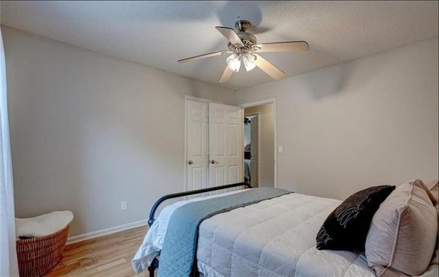 1201 HOLLY HILLS SW Drive, Lilburn, GA 30047