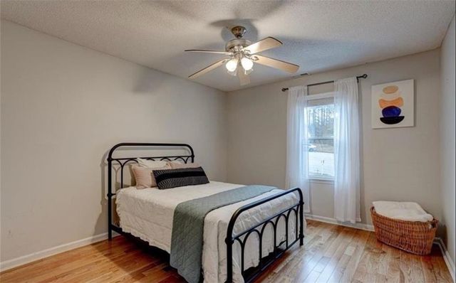 1201 HOLLY HILLS SW Drive, Lilburn, GA 30047