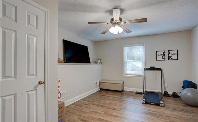 1201 HOLLY HILLS SW Drive, Lilburn, GA 30047