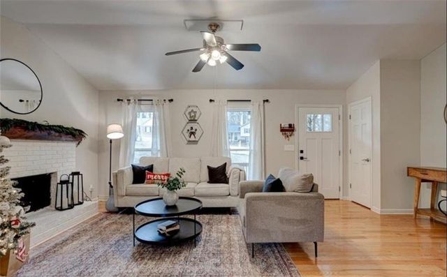 1201 HOLLY HILLS SW Drive, Lilburn, GA 30047