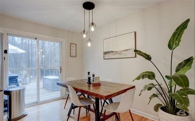 1201 HOLLY HILLS SW Drive, Lilburn, GA 30047