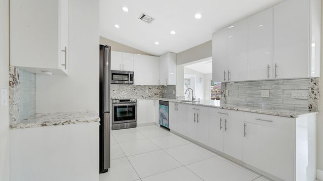 1412 NE 53rd Court, Fort Lauderdale, FL 33334