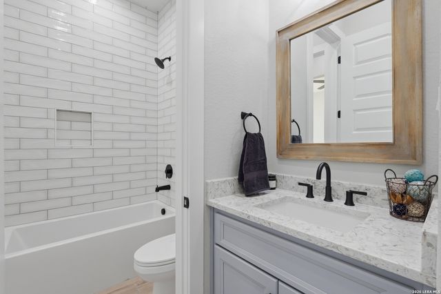 208 RIVER RDG, Boerne, TX 78006