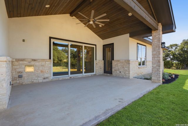 208 RIVER RDG, Boerne, TX 78006