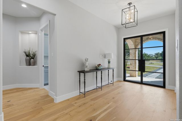 208 RIVER RDG, Boerne, TX 78006