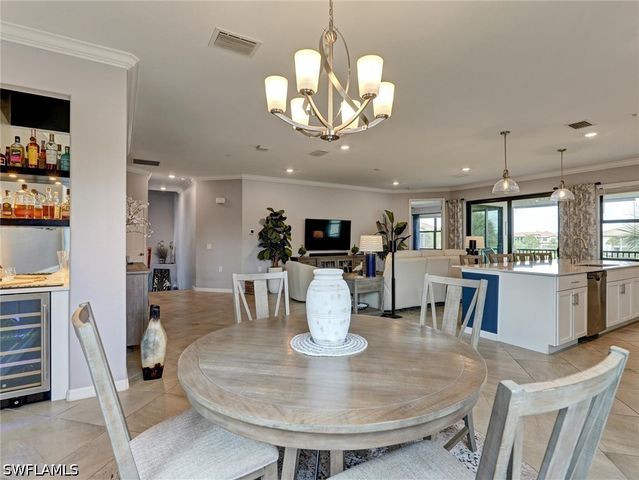 2359 Montserrat LN 202, Naples, FL 34120