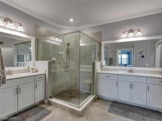 2359 Montserrat LN 202, Naples, FL 34120