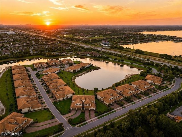 2359 Montserrat LN 202, Naples, FL 34120
