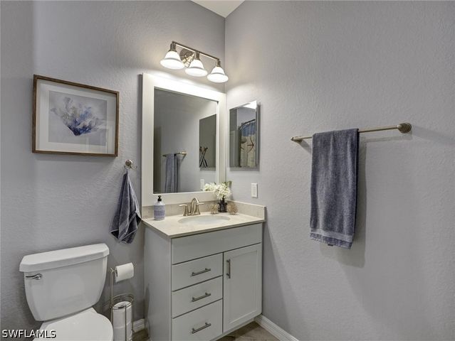 2359 Montserrat LN 202, Naples, FL 34120