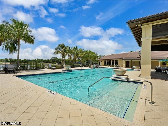 2359 Montserrat LN 202, Naples, FL 34120
