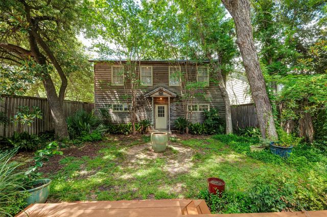 812 W 10th ST, Austin, TX 78701