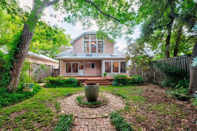 812 W 10th ST, Austin, TX 78701