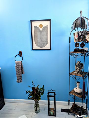 285 Queen Street 10I, Southington, CT 06489