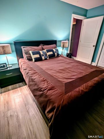 285 Queen Street 10I, Southington, CT 06489