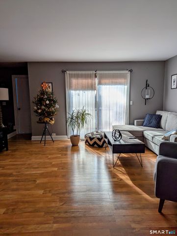 285 Queen Street 10I, Southington, CT 06489