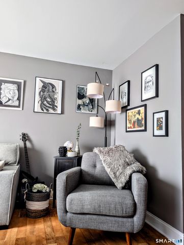 285 Queen Street 10I, Southington, CT 06489