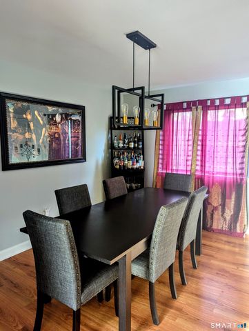 285 Queen Street 10I, Southington, CT 06489