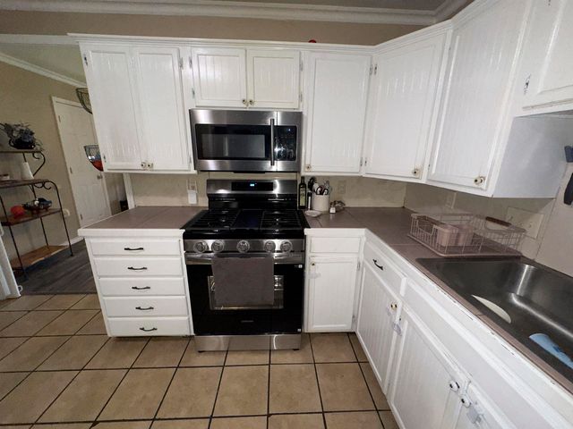 204 Freeman Street, Hot Springs, AR 71913