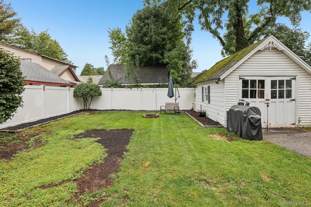 52 Prairie Avenue, Suffern, NY 10901