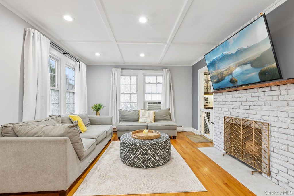 52 Prairie Avenue, Suffern, NY 10901 — photo 3