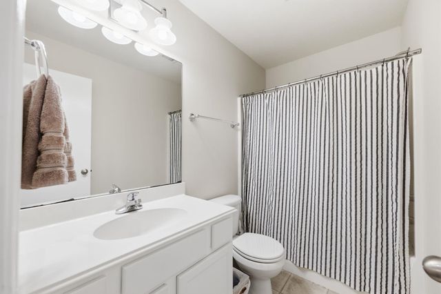 12222 E Ayesbury Ct, Wichita, KS 67226