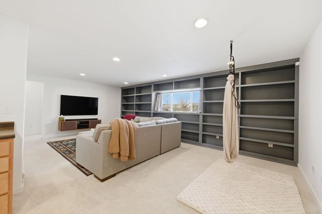 12222 E Ayesbury Ct, Wichita, KS 67226