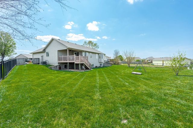 12222 E Ayesbury Ct, Wichita, KS 67226