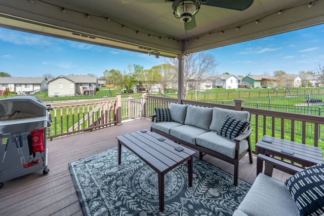 12222 E Ayesbury Ct, Wichita, KS 67226