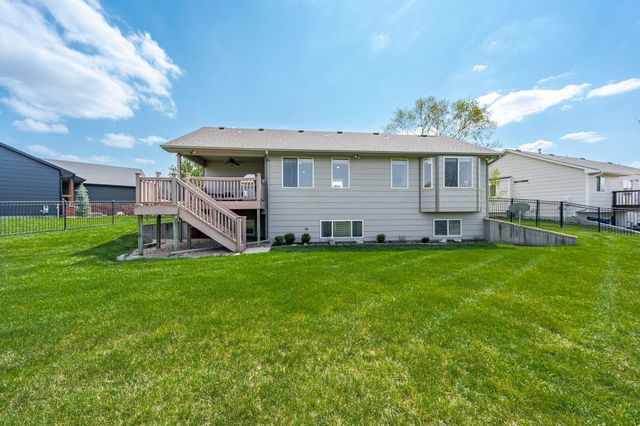 12222 E Ayesbury Ct, Wichita, KS 67226