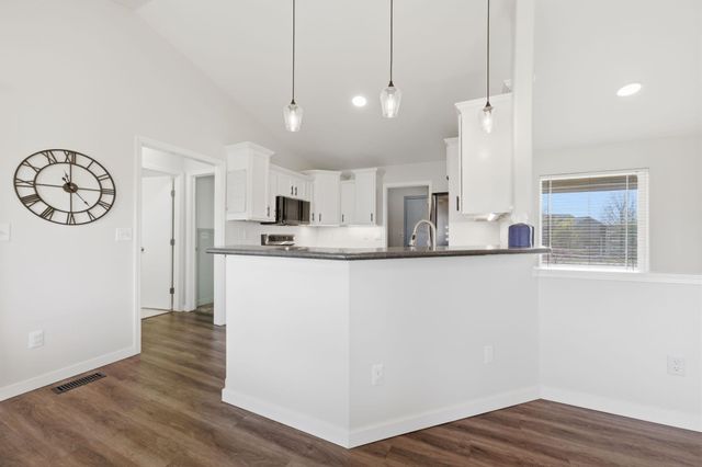 12222 E Ayesbury Ct, Wichita, KS 67226