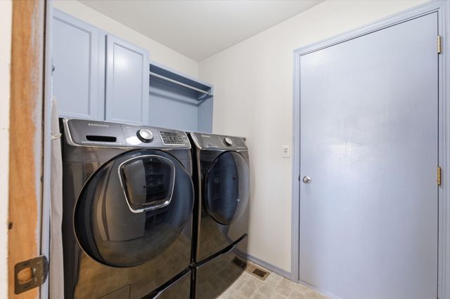 12222 E Ayesbury Ct, Wichita, KS 67226