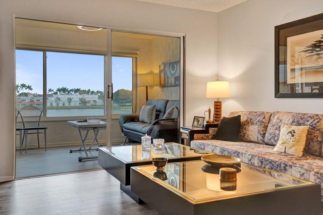 6096 Huntwick Terrace 307, Delray Beach, FL 33484