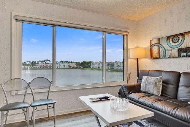 6096 Huntwick Terrace 307, Delray Beach, FL 33484