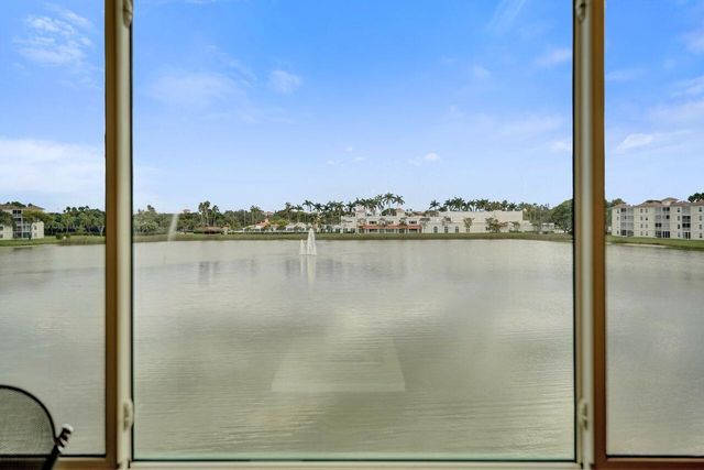 6096 Huntwick Terrace 307, Delray Beach, FL 33484