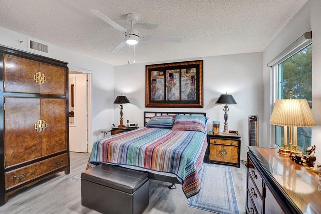 6096 Huntwick Terrace 307, Delray Beach, FL 33484