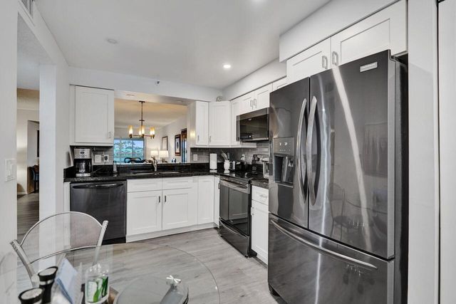 6096 Huntwick Terrace 307, Delray Beach, FL 33484