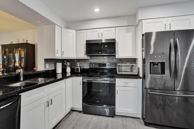 6096 Huntwick Terrace 307, Delray Beach, FL 33484