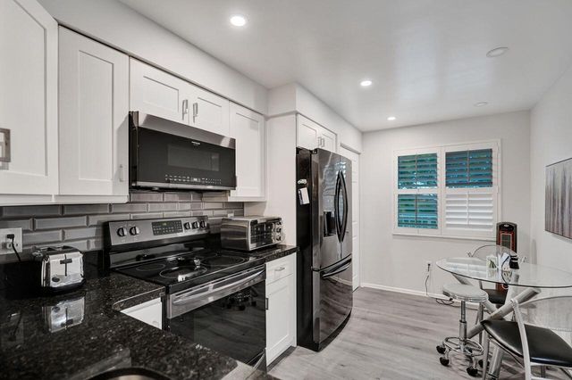 6096 Huntwick Terrace 307, Delray Beach, FL 33484