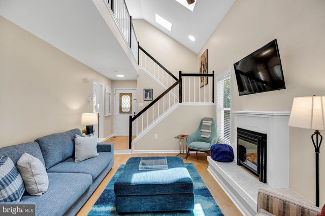 15262 LARKSPUR LN, Dumfries, VA 22025