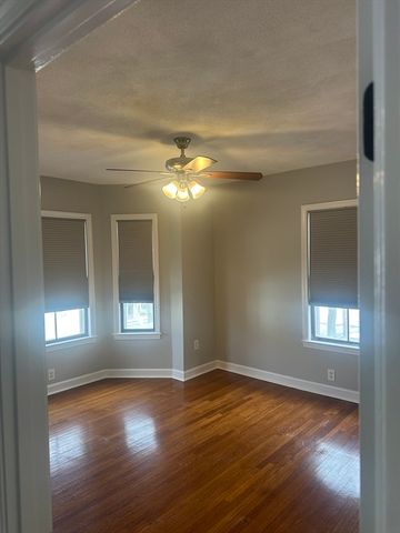 83 Taylor 2, Waltham, MA 02453