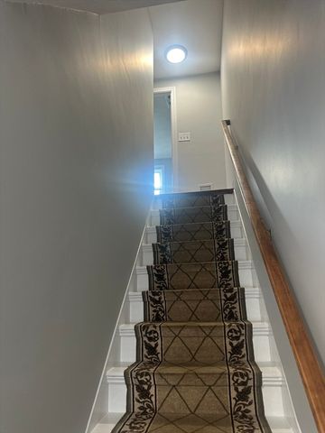 83 Taylor 2, Waltham, MA 02453
