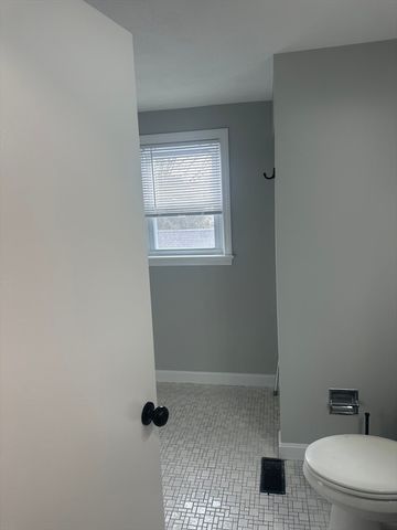 83 Taylor 2, Waltham, MA 02453