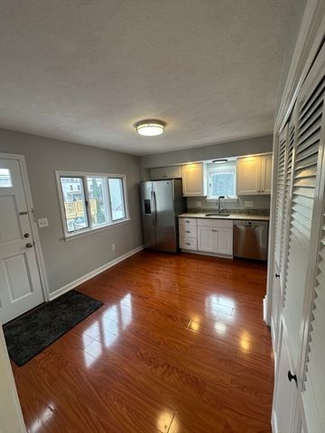 83 Taylor 2, Waltham, MA 02453