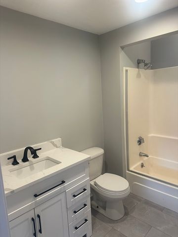 83 Taylor 2, Waltham, MA 02453