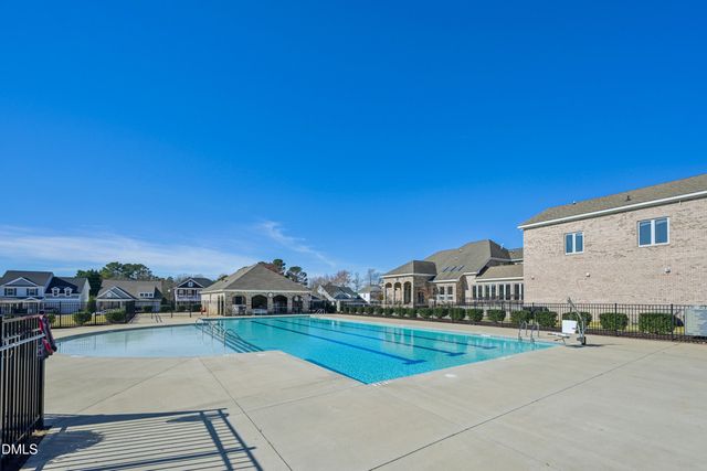 91 Commons Circle, Clayton, NC 27520