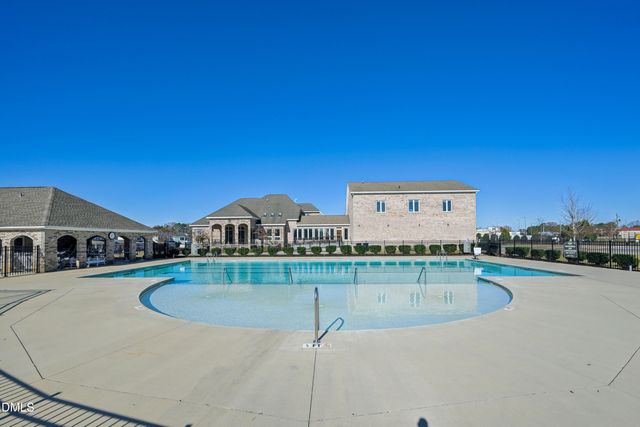 91 Commons Circle, Clayton, NC 27520