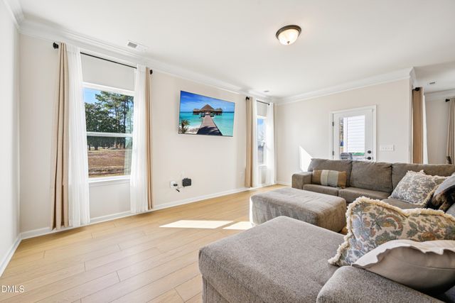 91 Commons Circle, Clayton, NC 27520