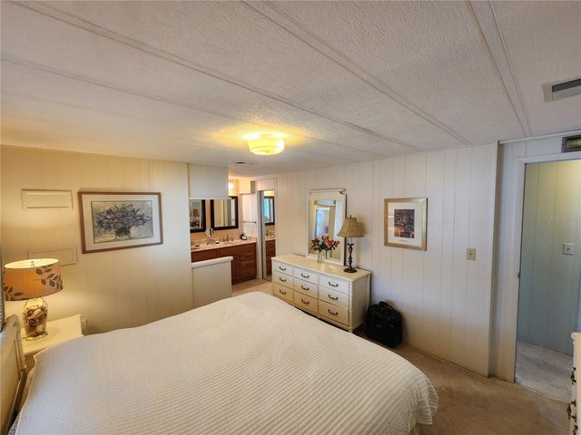 808 53RD AVENUE E 277, Bradenton, FL 34203