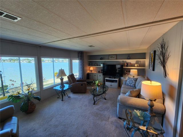 808 53RD AVENUE E 277, Bradenton, FL 34203